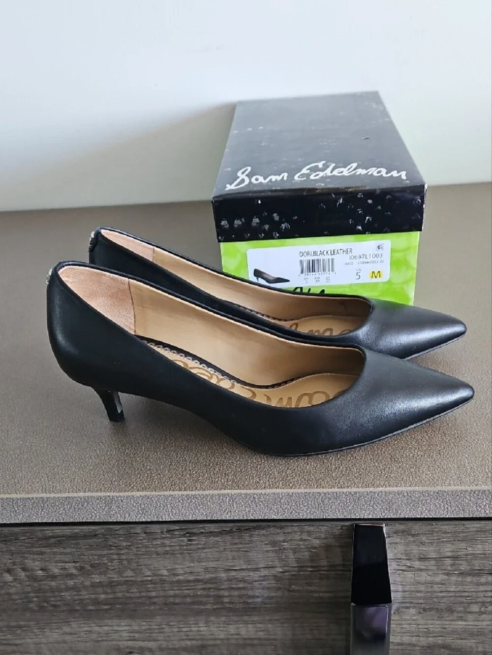 Sam Edelman Black Pointed Leather Pumps - Sleek Point Toe